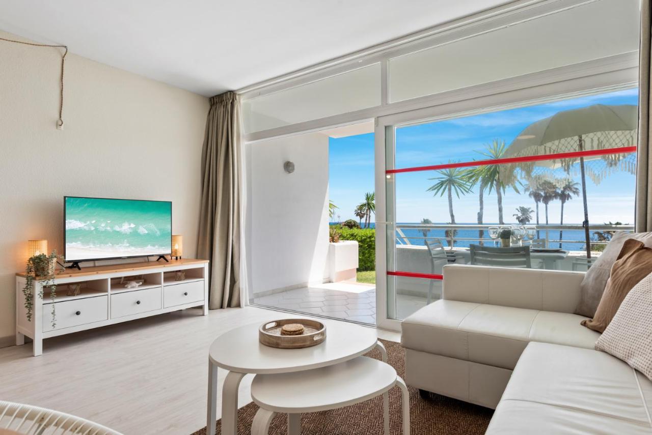 Frontline Beach Apartment Miraflores Sitio de Calahonda Extérieur photo