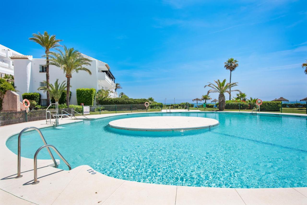 Frontline Beach Apartment Miraflores Sitio de Calahonda Extérieur photo